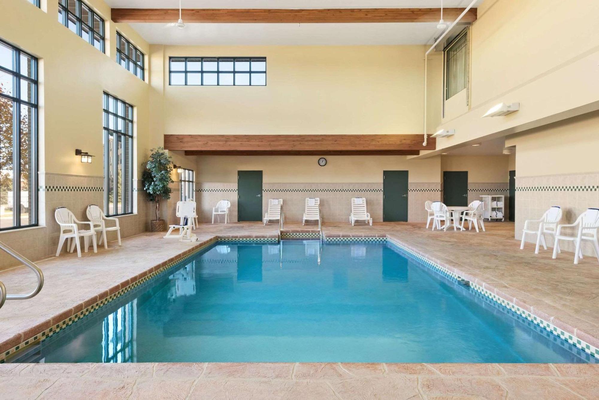 Country Inn & Suites By Radisson, Madison West, Wi Middleton Exteriör bild
